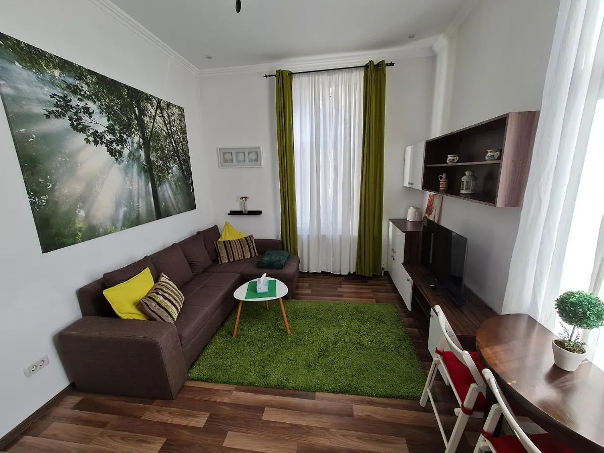 Downtown Central University Apartament - Cal1 Bucharest Apartment
