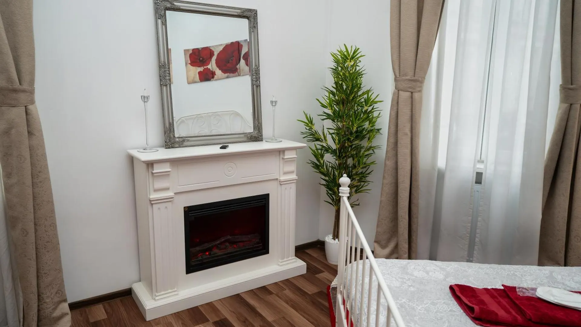 Downtown Central University Apartament - Cal1 Bucharest Apartment